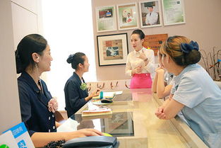 艾青蓮走進(jìn)十八顆美牙 服務(wù)禮儀的精髓與提升